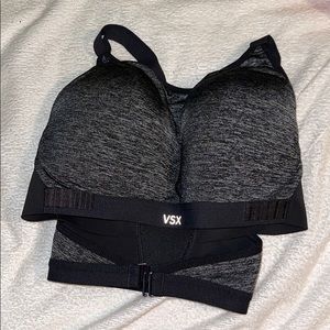 sports bra
